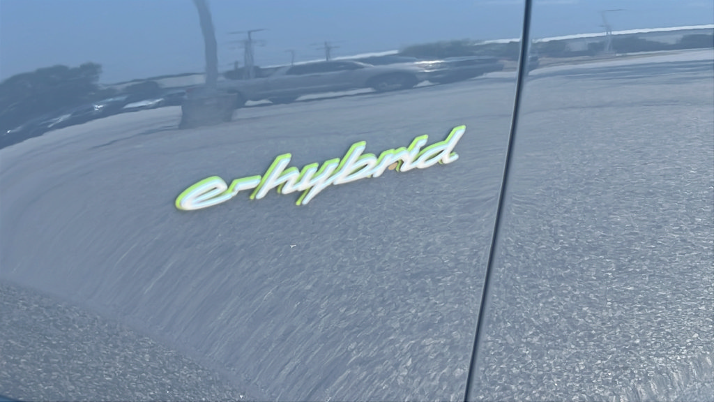 New 2026 Porsche Cayenne E-Hybrid Coupe AWD/4WD image 14