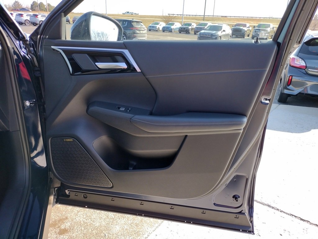 New 2025 Mitsubishi Outlander SE image 28