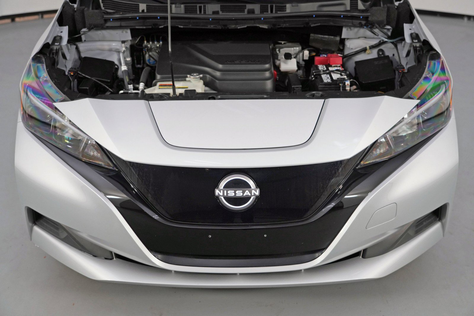 Used 2025 Nissan Leaf S image 7