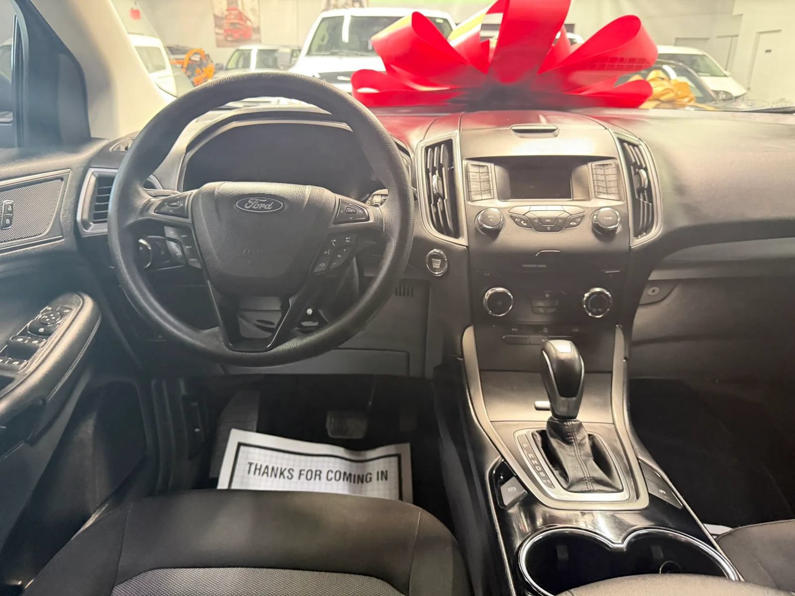 Used 2018 Ford Edge SE FWD image 28