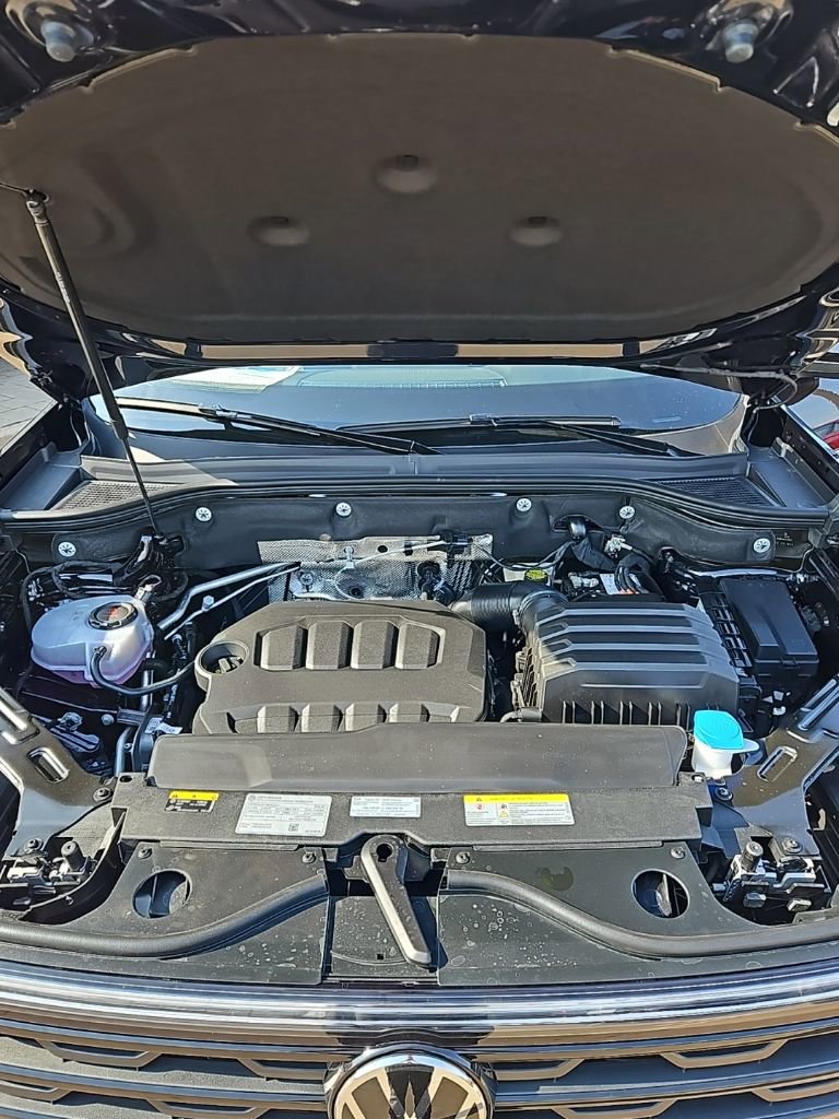 New 2026 Volkswagen Atlas Cross Sport SE image 10