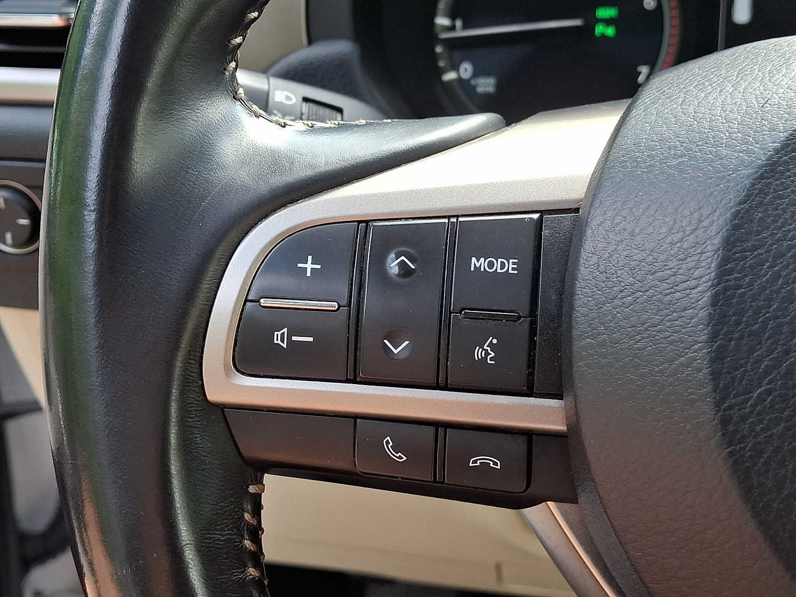 Used 2020 Lexus GX 460 Premium w/ Premium Package AWD/4WD image 23