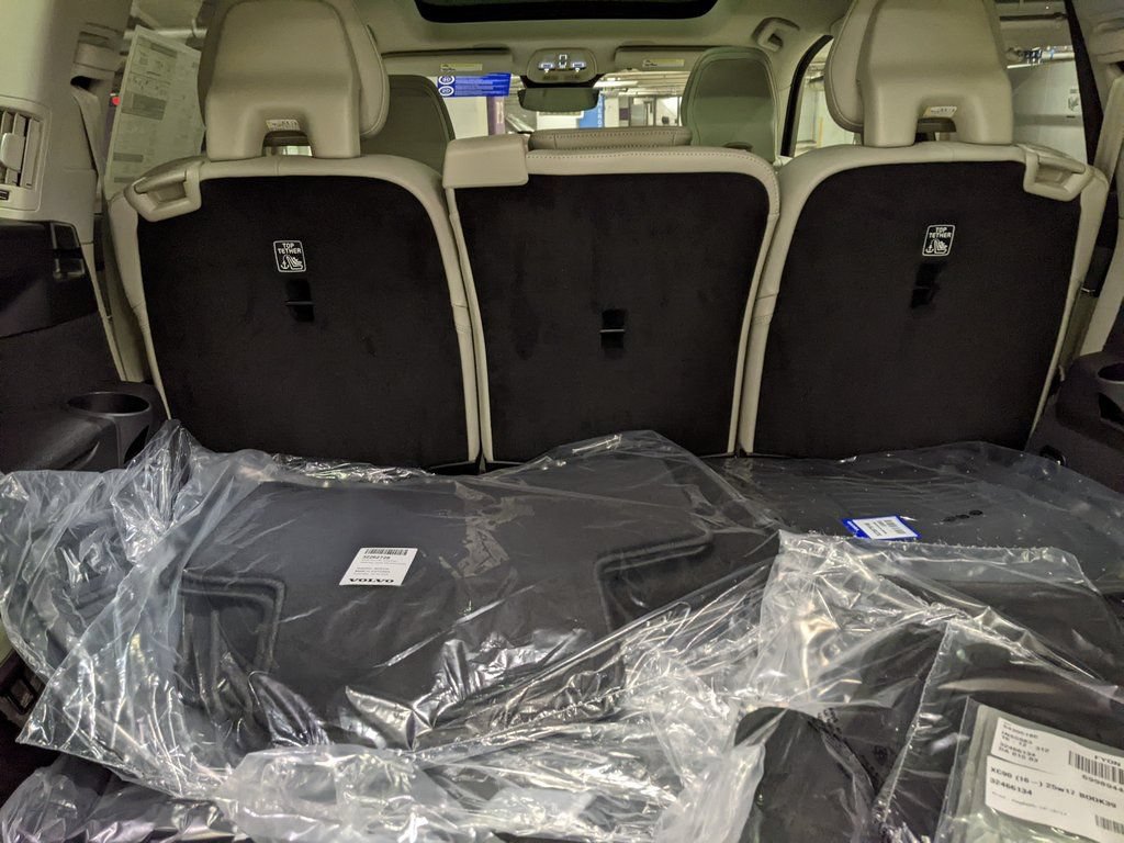 New 2026 Volvo XC90 T8 Ultra w/ Protection Package Premier AWD/4WD image 27