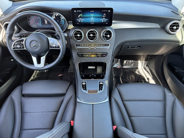 Used 2021 Mercedes-Benz GLC 300 image 10