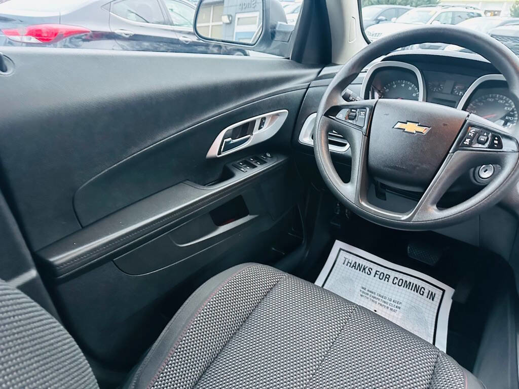 Used 2017 Chevrolet Equinox LS image 15