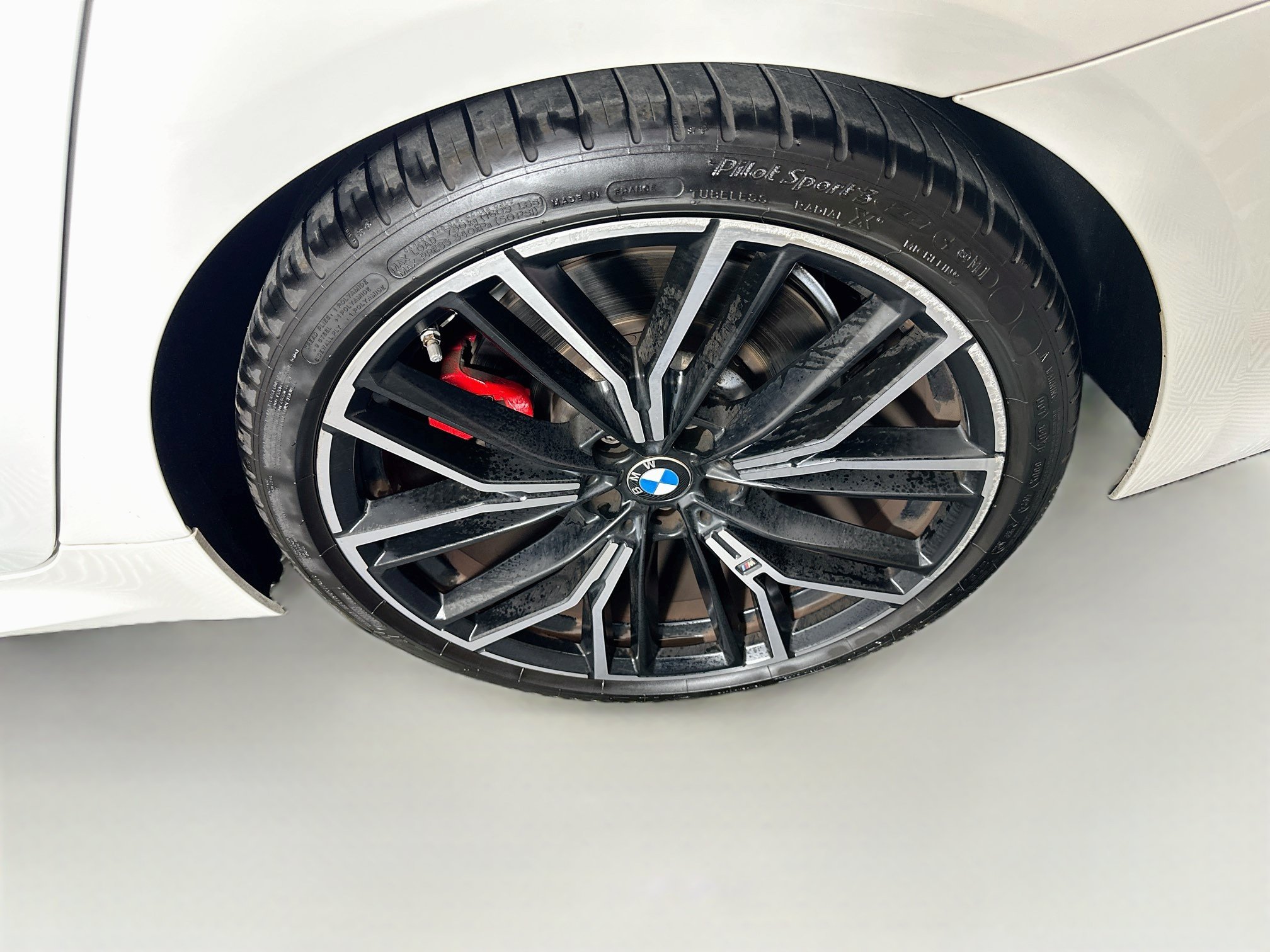 Used 2023 BMW 530i w/ M Sport Package RWD image 11