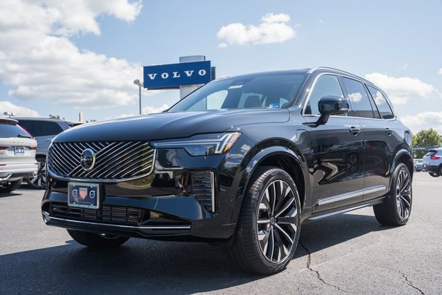 New 2026 Volvo XC90 T8 Ultra w/ Protection Package AWD/4WD image 3