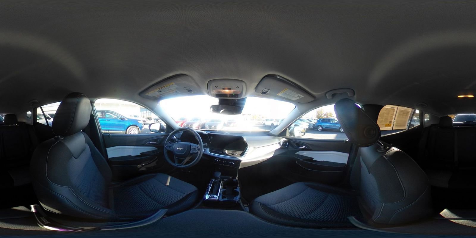 Used 2025 Chevrolet Trax LT image 41