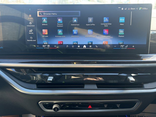 Used 2024 BMW X7 xDrive40i w/ M Sport Package image 19