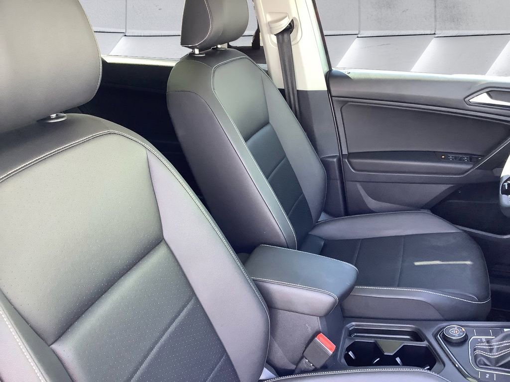Used 2021 Volkswagen Tiguan SEL image 14