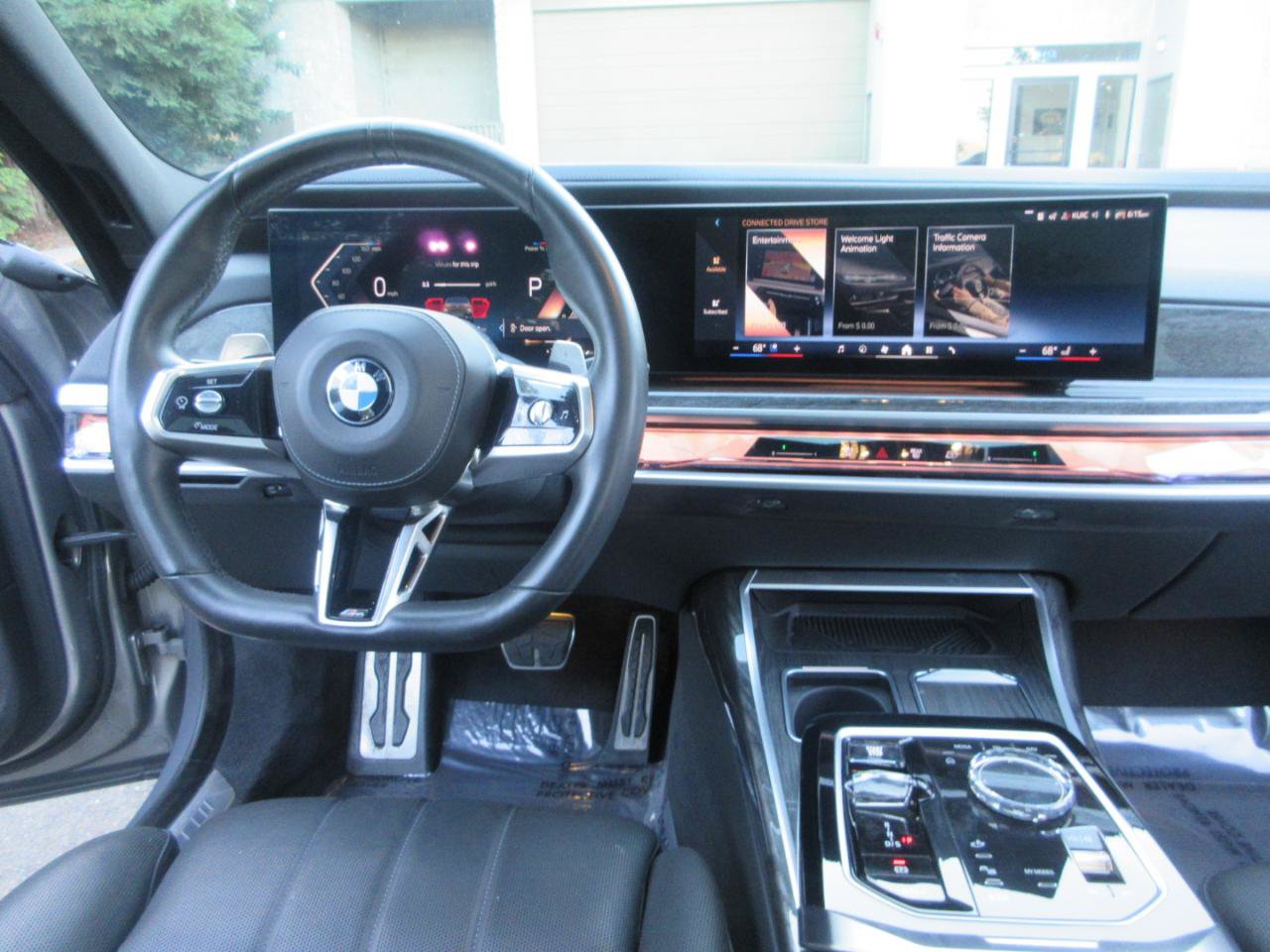 Used 2023 BMW 760i xDrive AWD/4WD image 51
