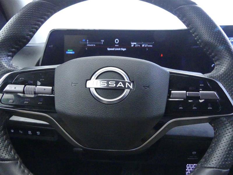 Used 2023 Nissan Ariya AWD image 15