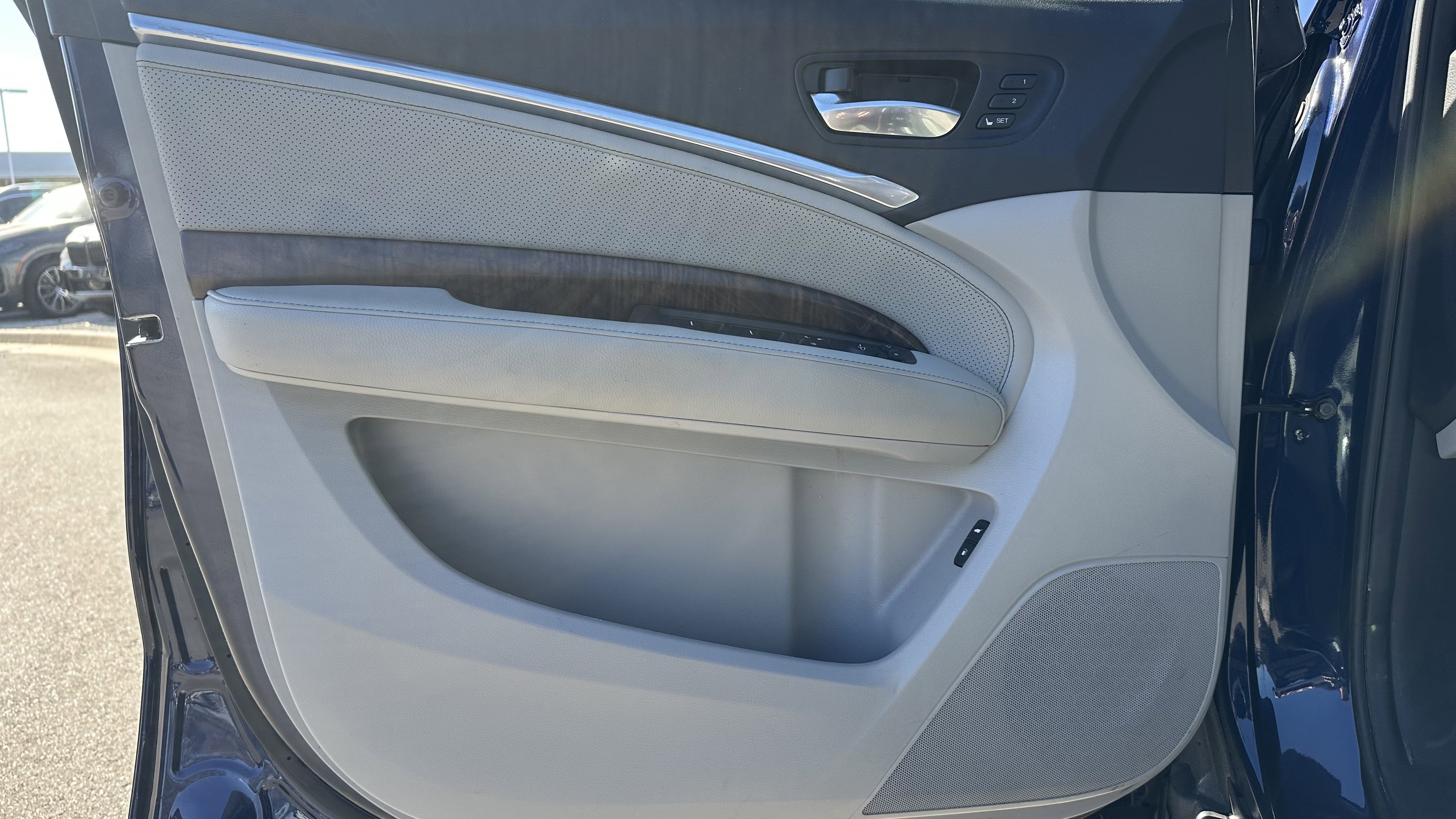 Used 2020 Acura MDX SH-AWD w/ Technology Package image 16