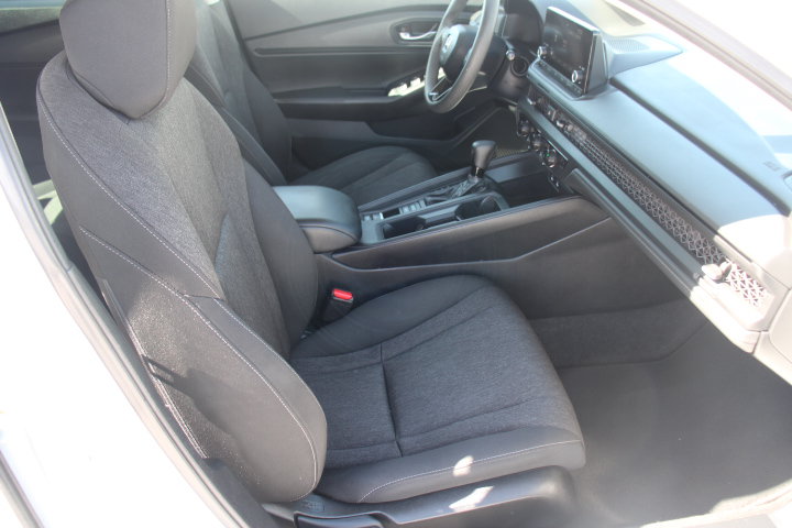 Used 2024 Honda Accord EX image 19