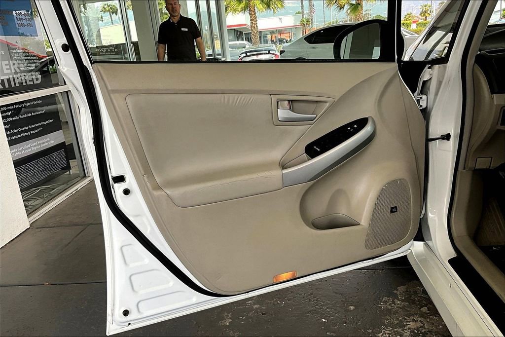 Used 2011 Toyota Prius Five w/ Navigation Pkg image 20