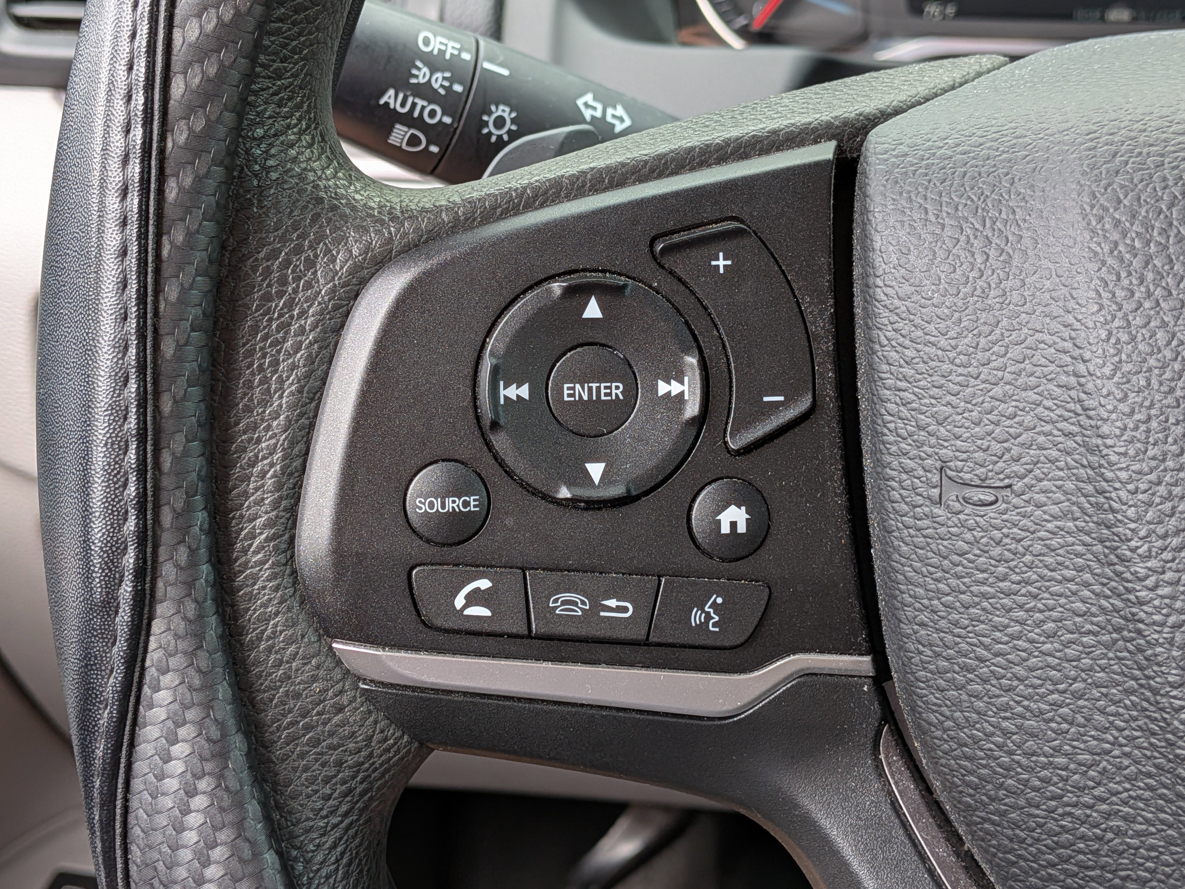 Used 2021 Honda Pilot LX image 23