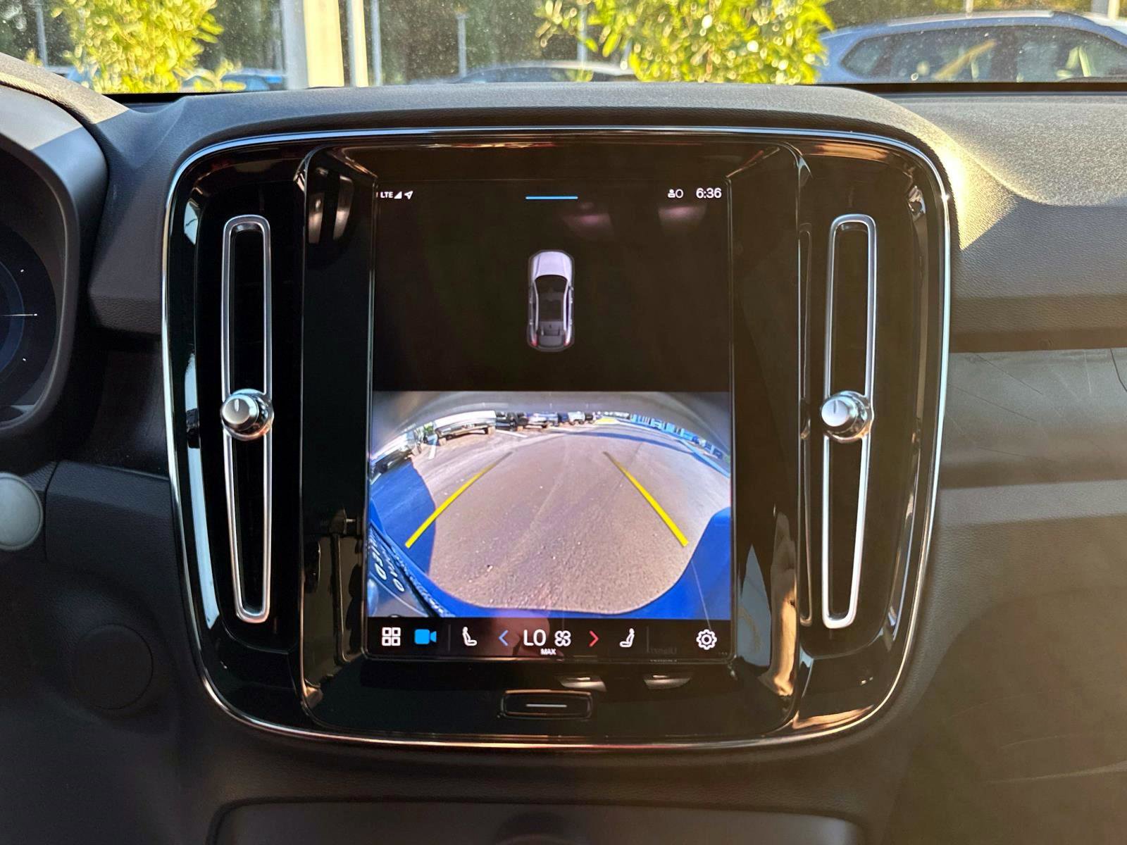 Certified 2023 Volvo C40 P8 Recharge Plus image 22