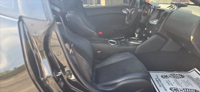 Used 2011 Nissan 370Z Touring w/ Sport Pkg image 17