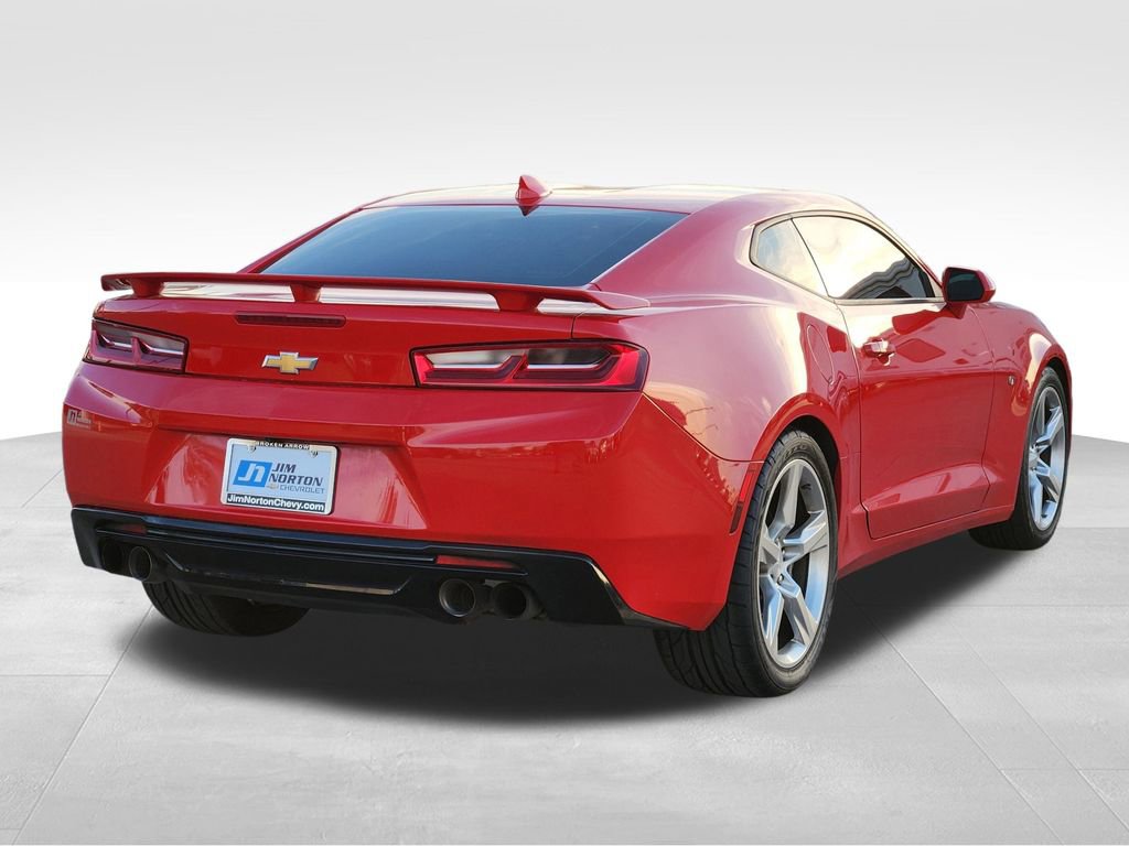 Used 2018 Chevrolet Camaro SS image 10