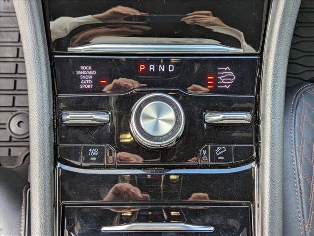 Used 2023 Jeep Grand Cherokee Summit w/ Luxury Tech Group V AWD/4WD image 12