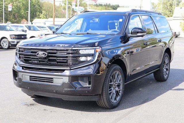 New 2025 Ford Expedition Max Platinum w/ Stealth Performance Package image 16