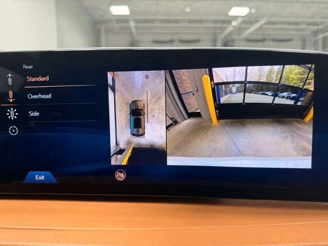Used 2025 Cadillac XT4 Sport AWD/4WD image 42