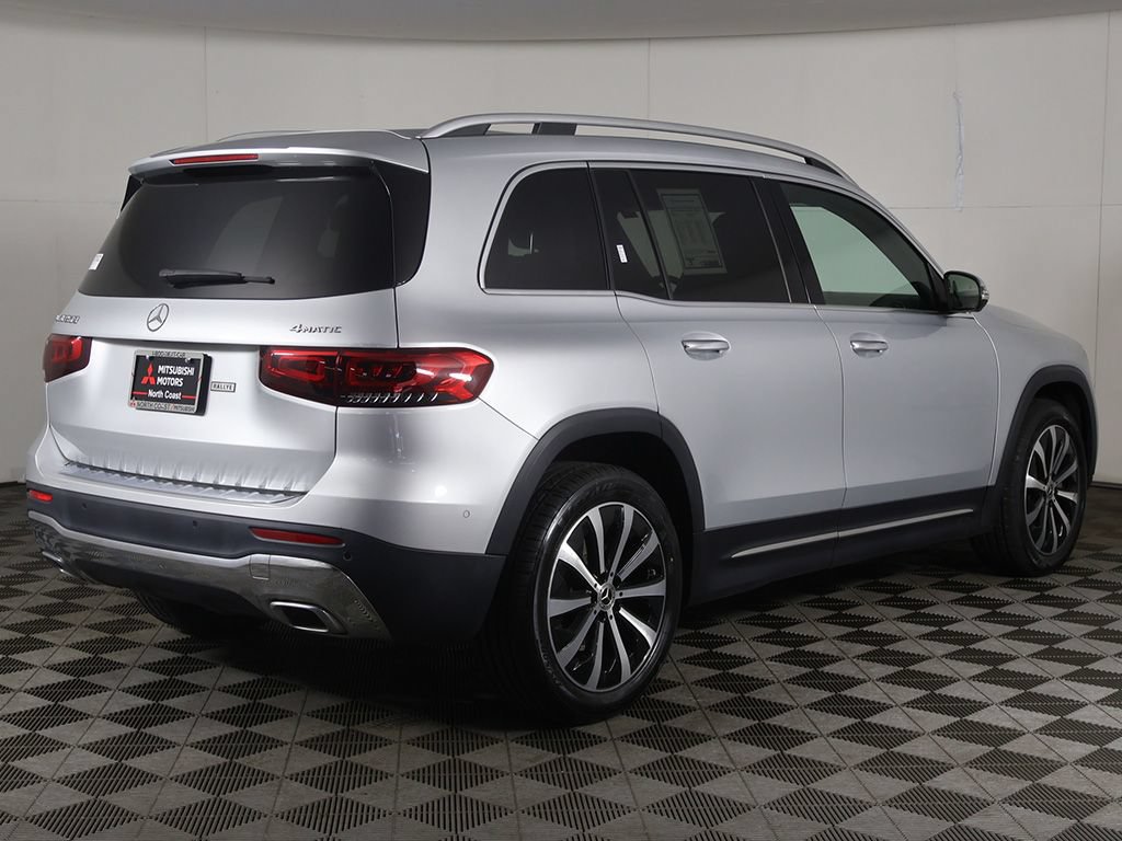 Used 2023 Mercedes-Benz GLB 250 4MATIC w/ Premium Package image 8