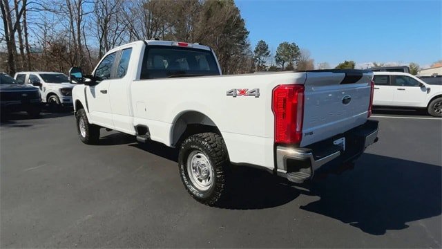 Used 2024 Ford F250 XL w/ XL Off-Road Package AWD/4WD image 9