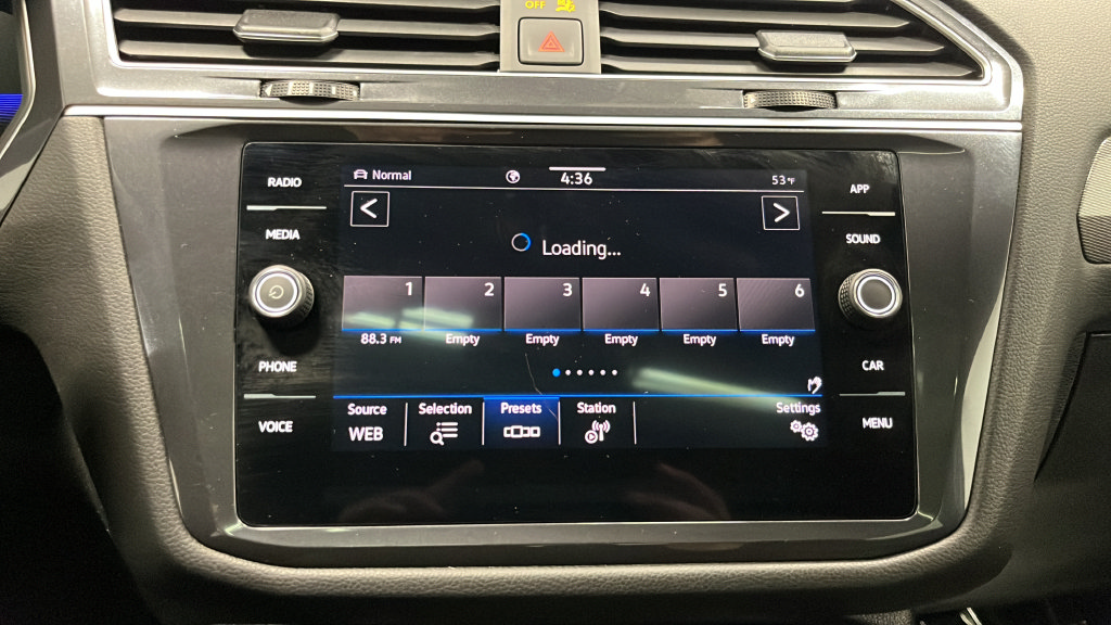 Used 2024 Volkswagen Tiguan SE R-Line AWD/4WD image 15