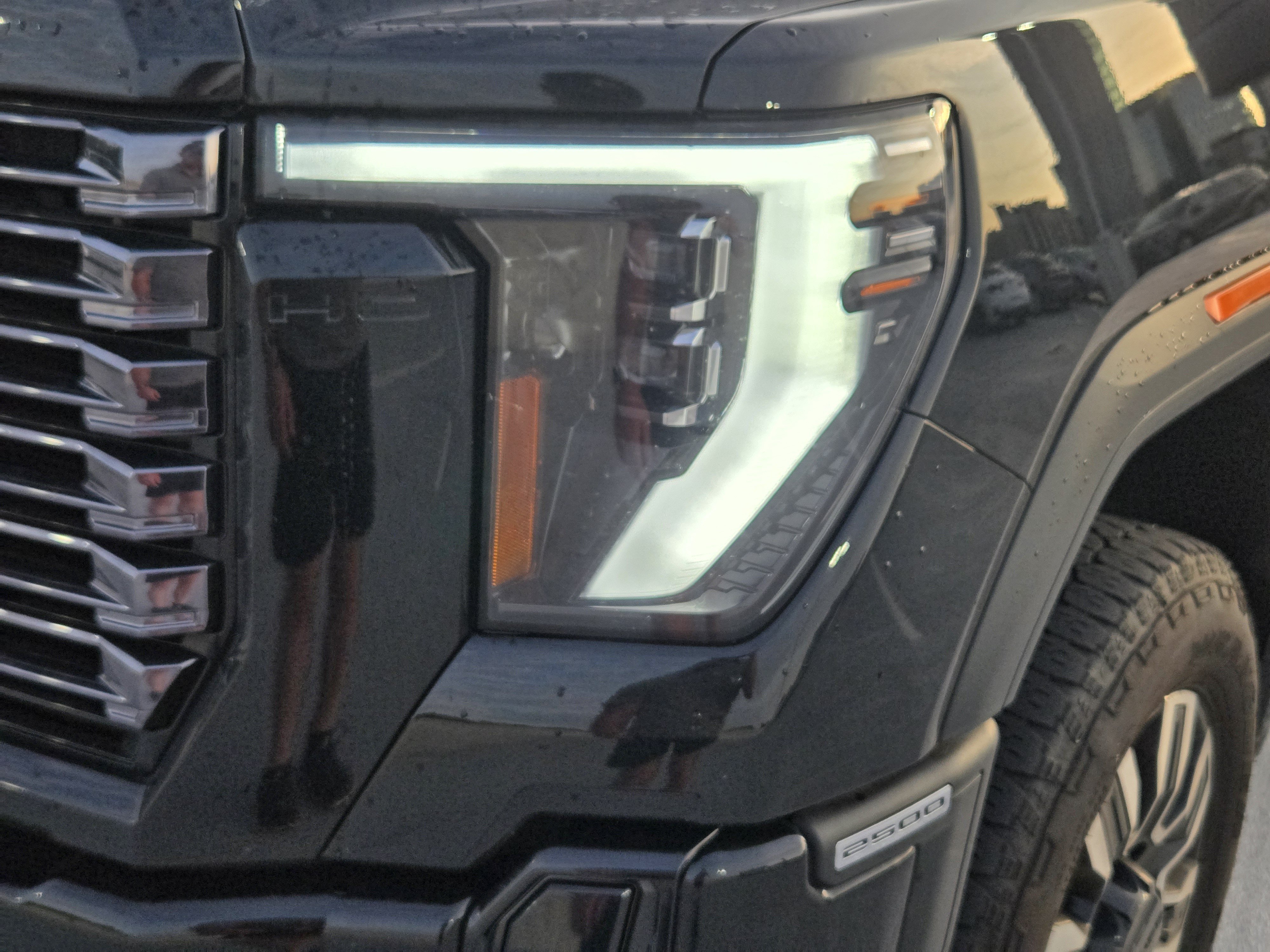Used 2025 GMC Sierra 2500 Denali Ultimate w/ Max Trailering Package AWD/4WD image 10