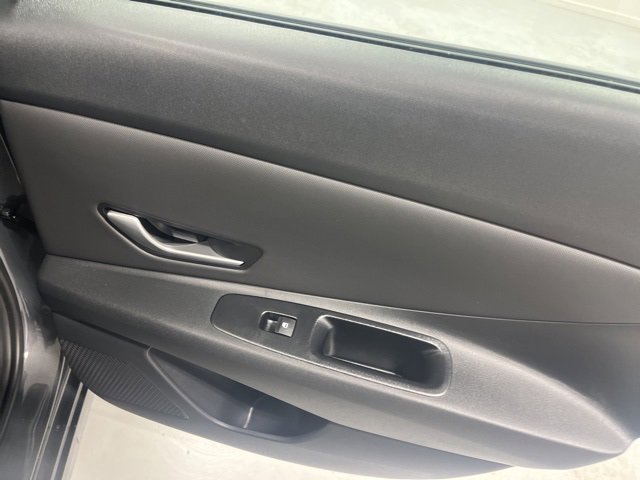 Certified 2025 Hyundai Elantra Limited image 25