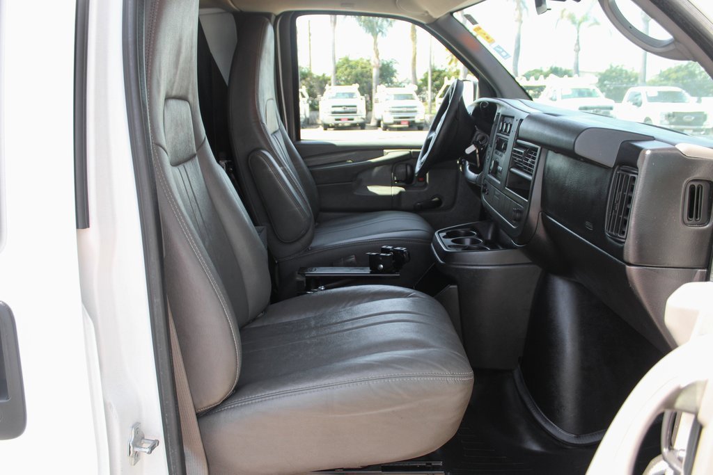 Used 2012 Chevrolet Express 1500 image 28