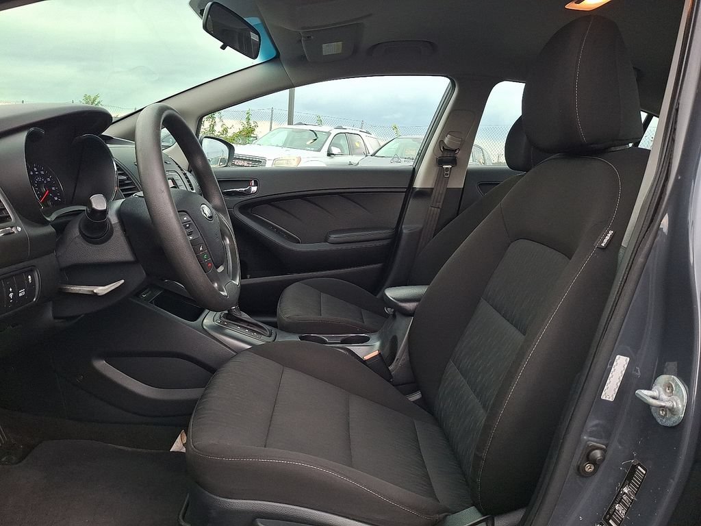 Used 2016 Kia Forte LX FWD image 15