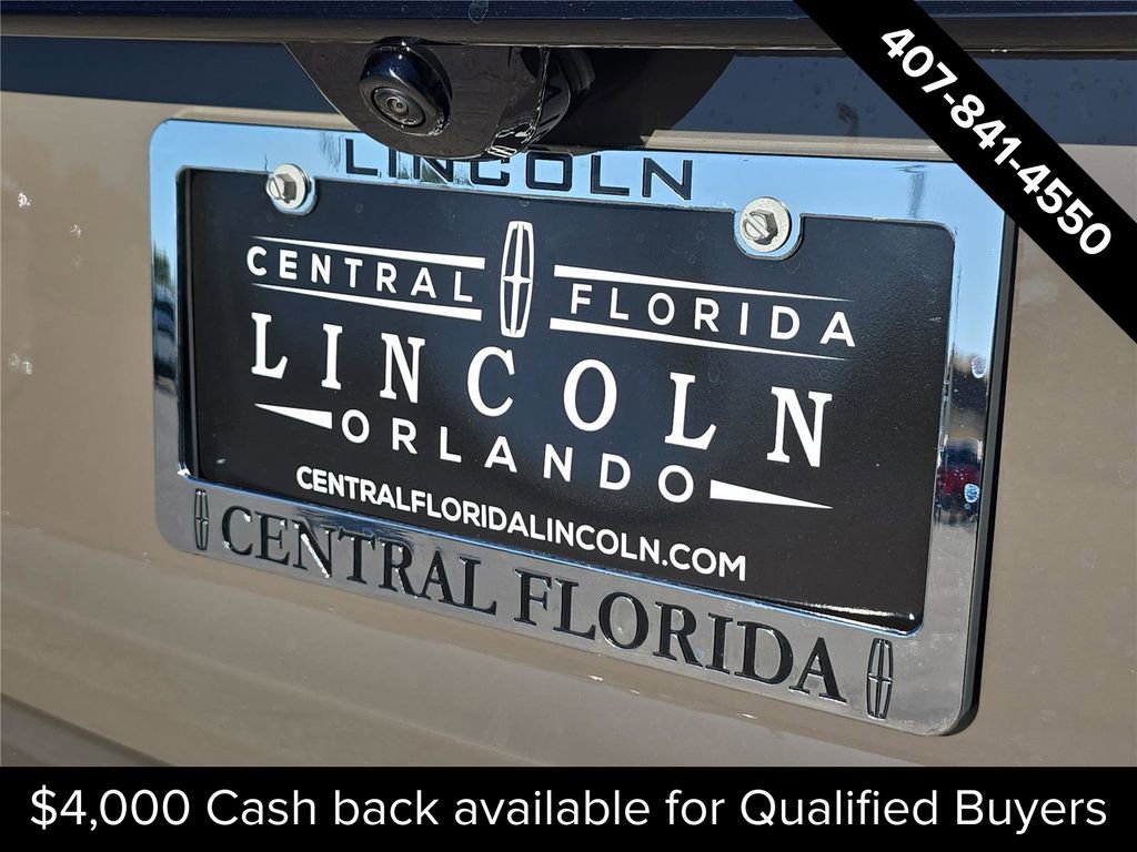 New 2026 Lincoln Aviator AWD image 4