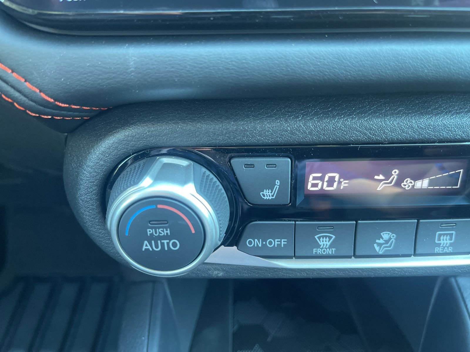 New 2025 Nissan Versa SR w/ Trunk Package image 25