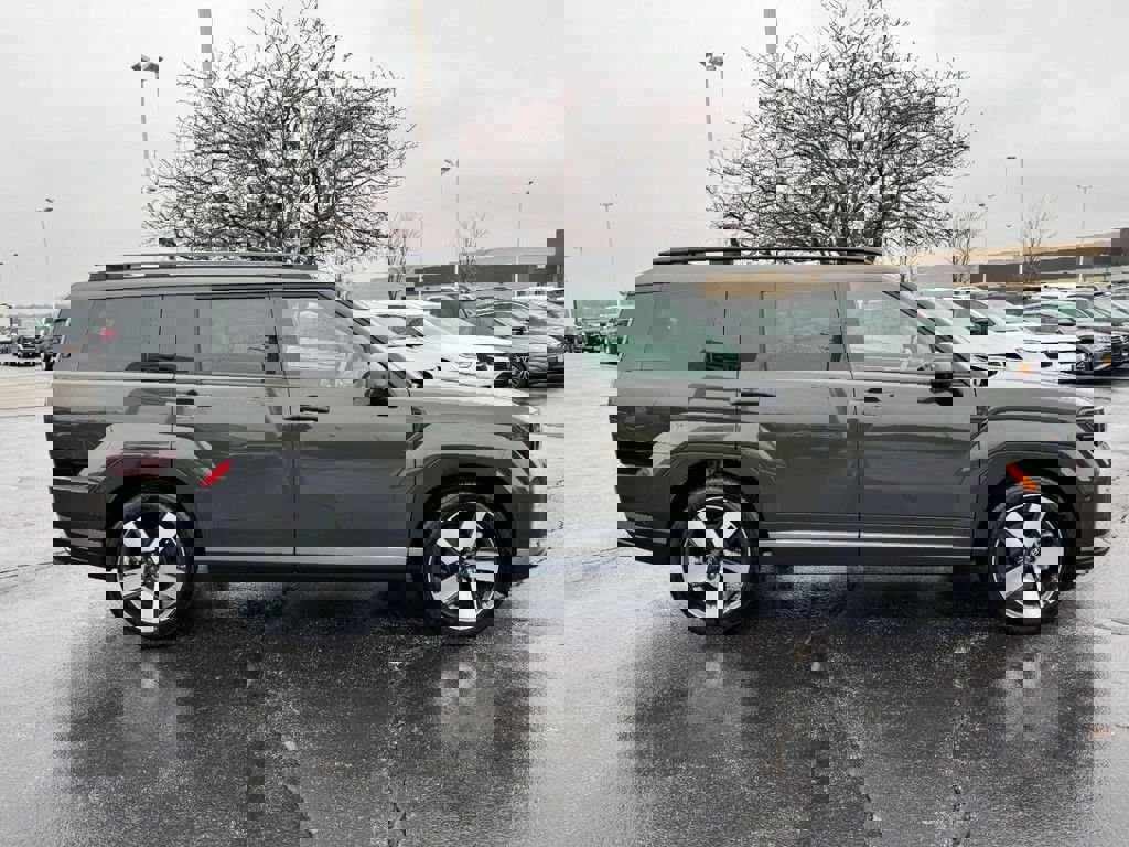 Certified 2025 Hyundai Santa Fe Limited image 2