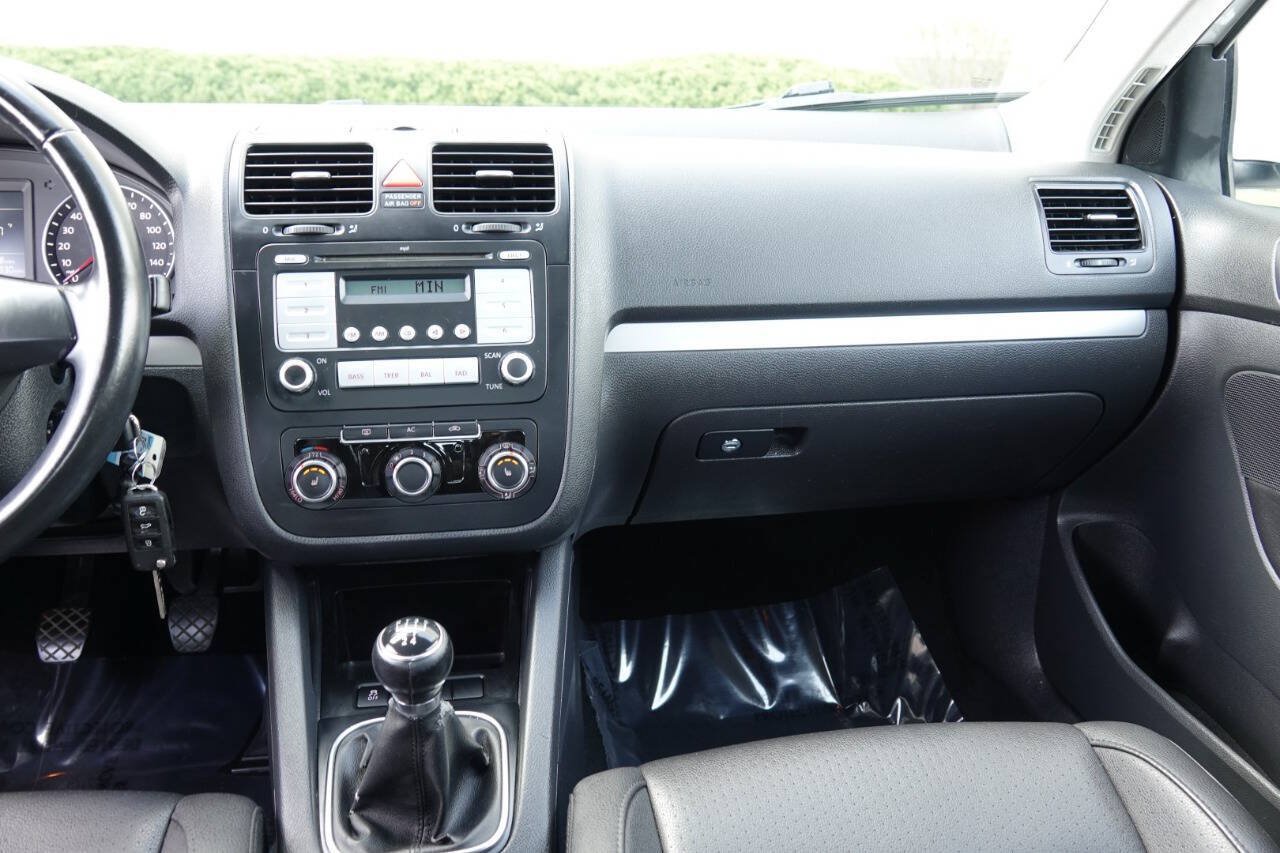 Used 2010 Volkswagen Jetta Limited Edition FWD image 87