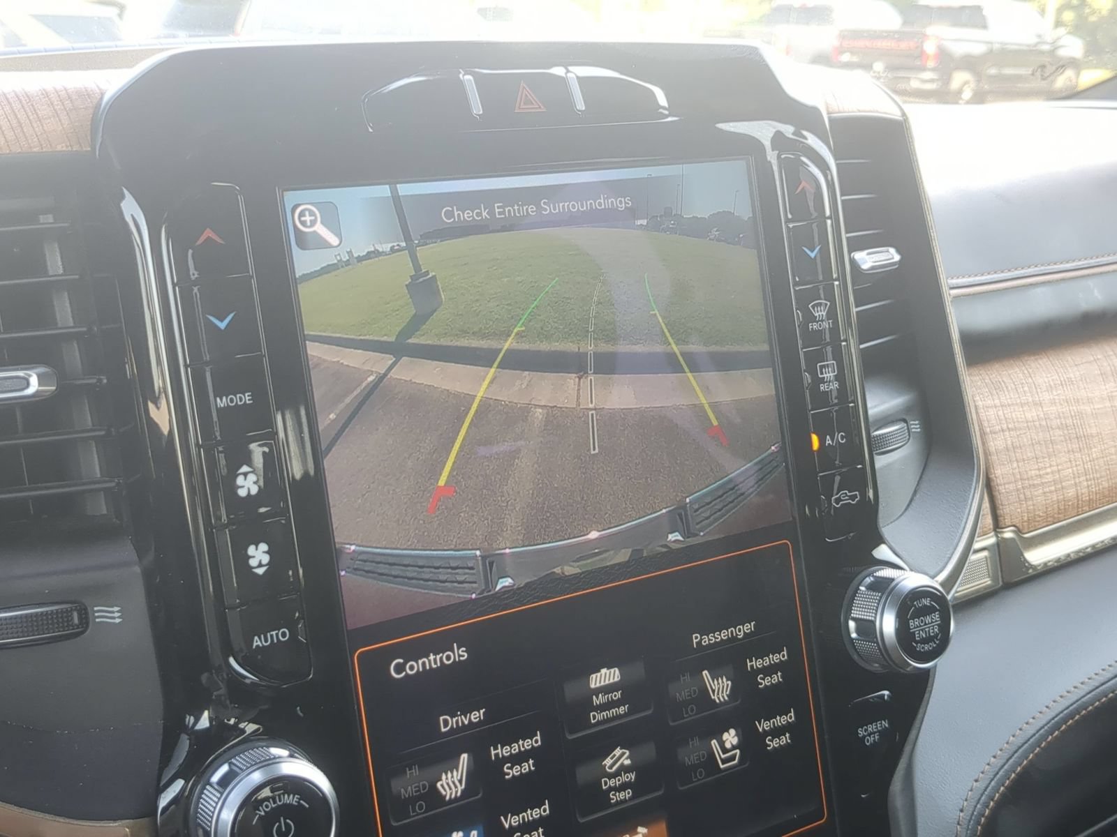 Used 2021 RAM 1500 Limited AWD/4WD image 21