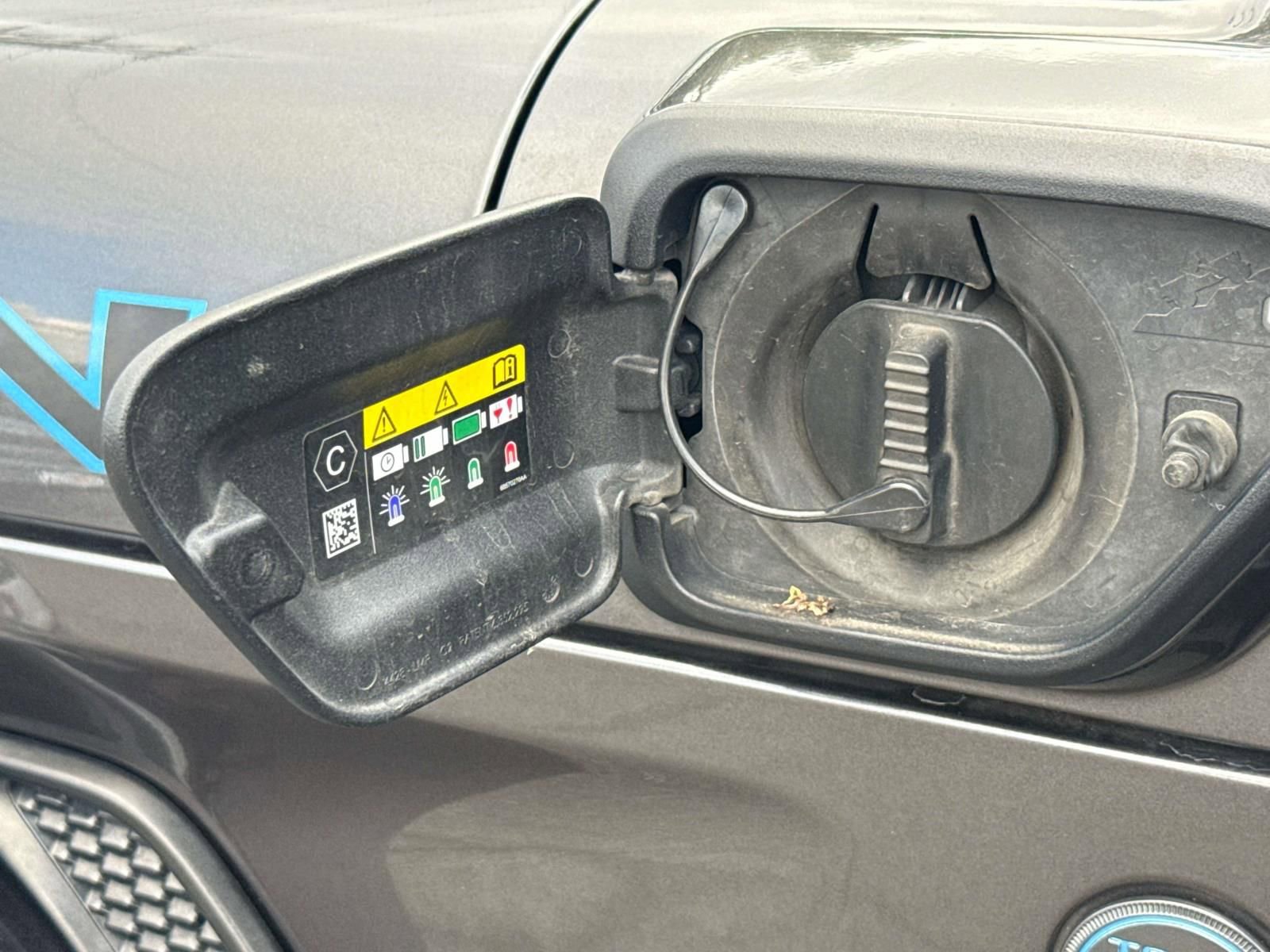 Used 2023 Jeep Wrangler Unlimited Rubicon 4xe w/ Steel Bumper Group image 11