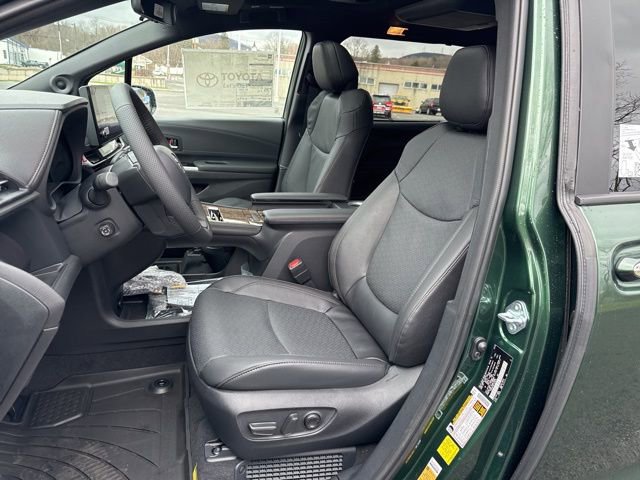 New 2026 Toyota Sienna Platinum AWD/4WD image 11