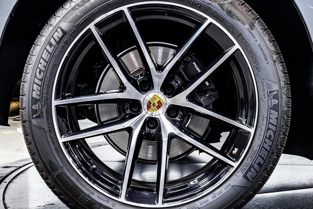 Used 2024 Porsche Macan image 23