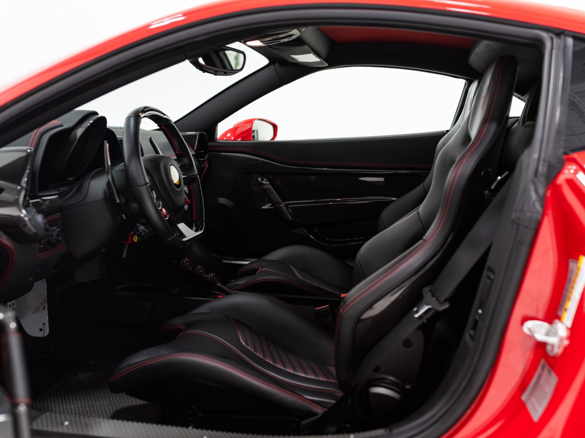 Used 2015 Ferrari 458 Speciale Coupe image 28