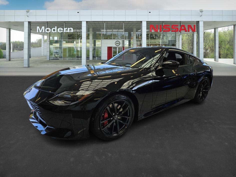Certified 2025 Nissan Z Performance w/ Floor Mat Package image 1