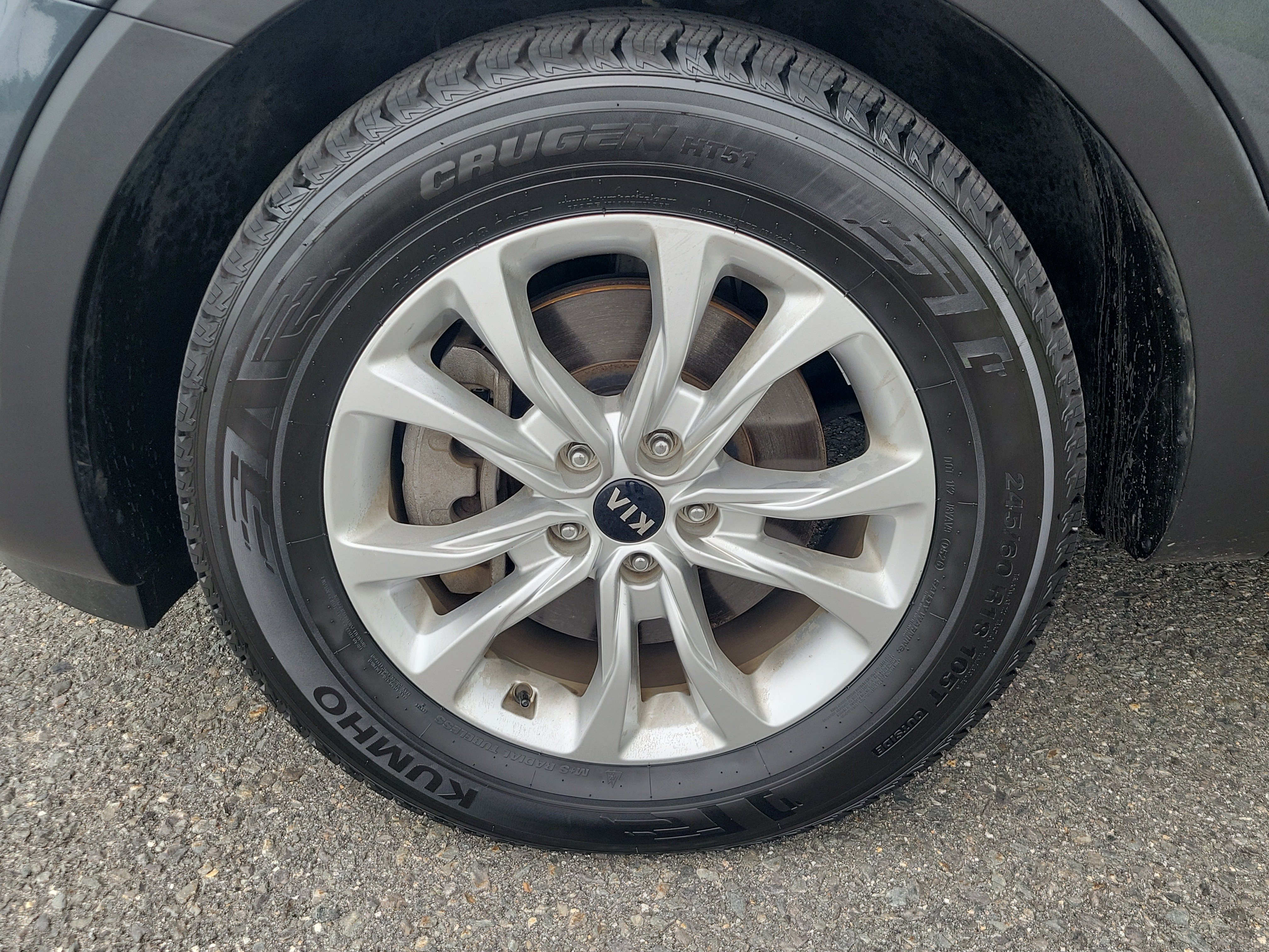 Used 2020 Kia Telluride LX FWD image 12