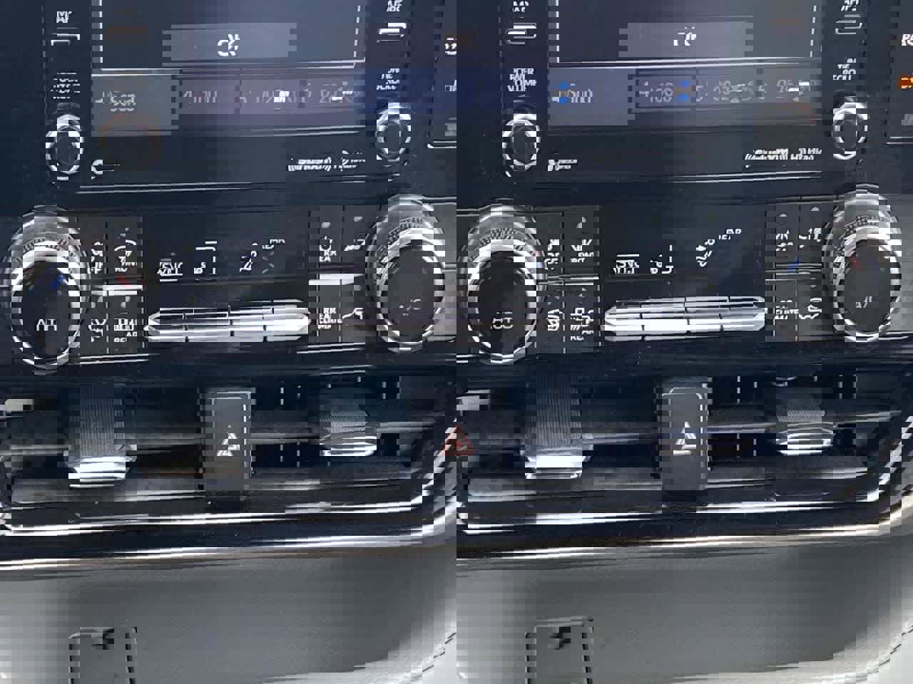 Used 2022 Toyota Highlander LE AWD/4WD image 18