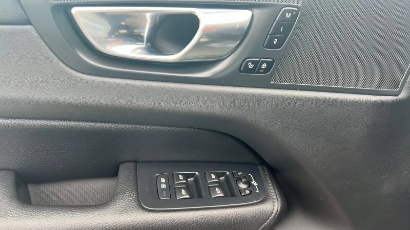 Used 2021 Volvo XC60 T8 Inscription Expression AWD/4WD image 15