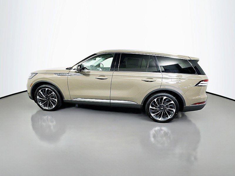 New 2025 Lincoln Aviator Reserve w/ Equipment Group 201A image 4