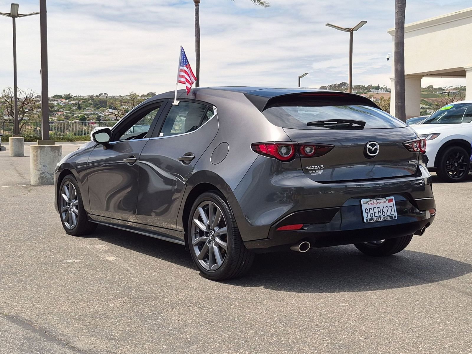 Used 2023 MAZDA MAZDA3 s FWD image 3