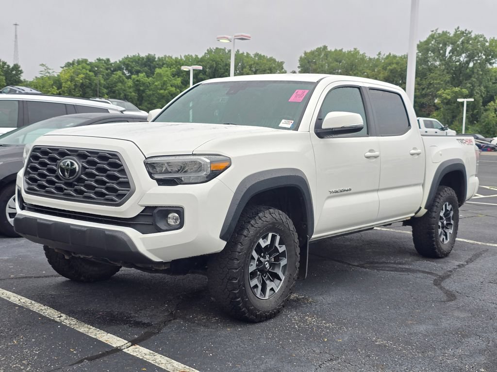 Used 2023 Toyota Tacoma TRD Off-Road w/ Technology Package AWD/4WD image 3