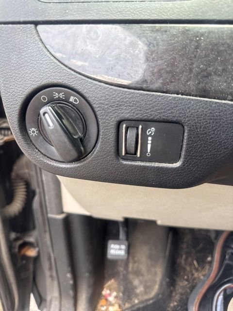 Used 2016 Dodge Grand Caravan SXT w/ Rear Park Assist Package FWD image 19